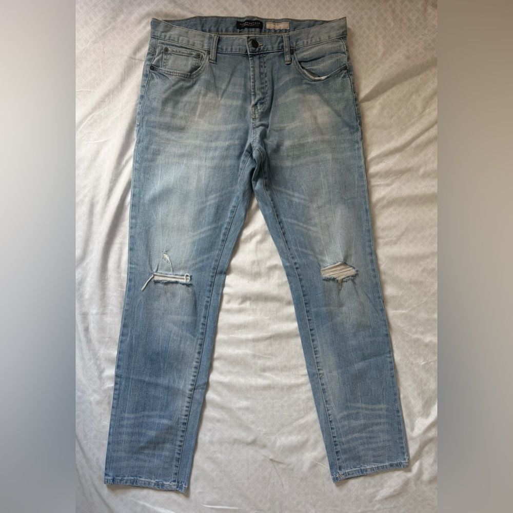 Aeropostale men’s blue skinny distressed jeans size 34x32 season 2017